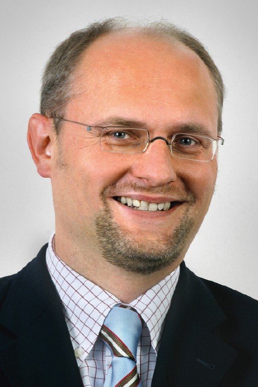 Dr. Christof Soest